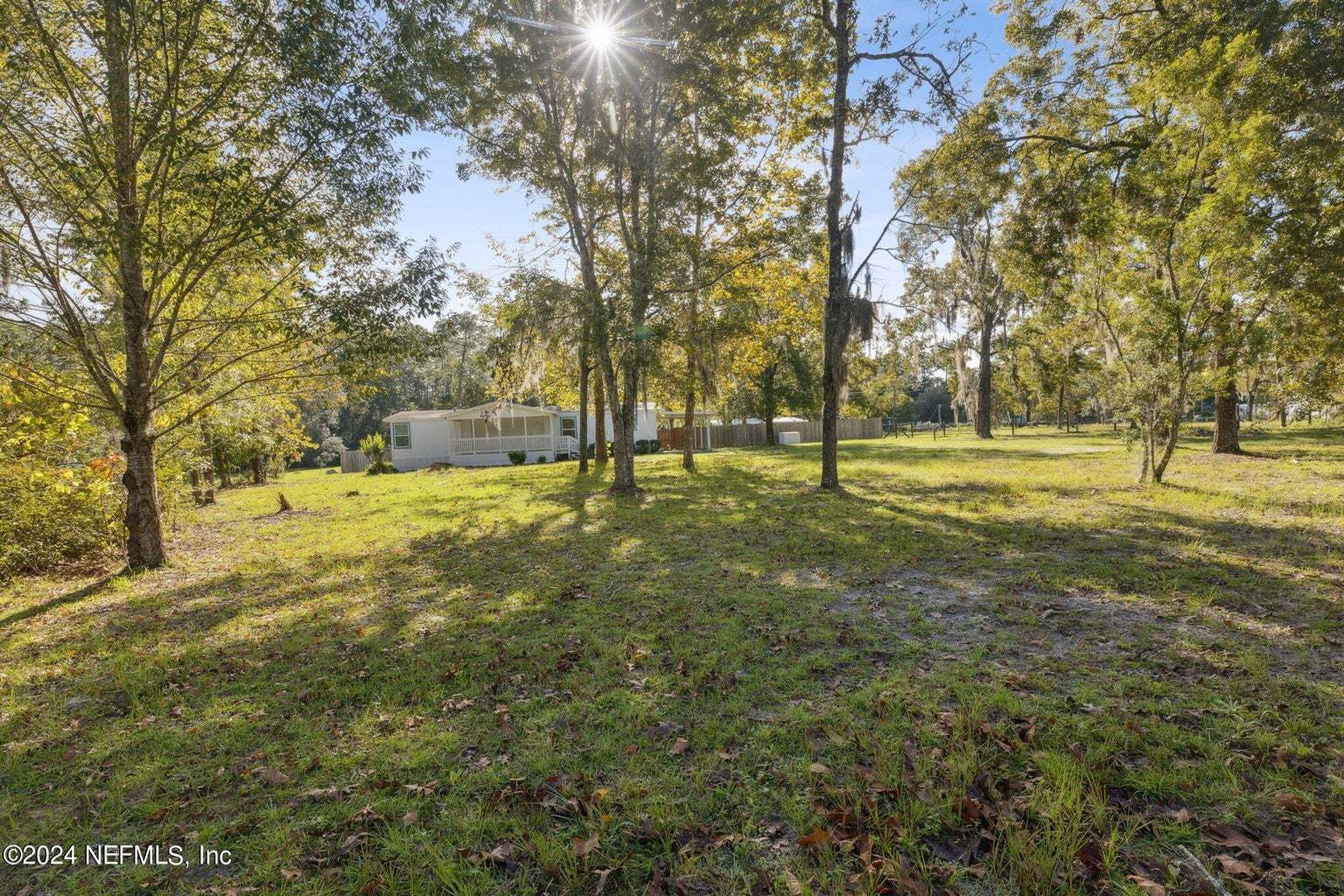 UPDATED HOME ON MORE THAN 1.5 ACRES IN MIDDLEBURG property image